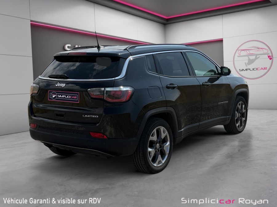 JEEP d'occasion COMPASS 1.6 MJT 120 LIMITED TECH 7 4X2 de 2020 Royan