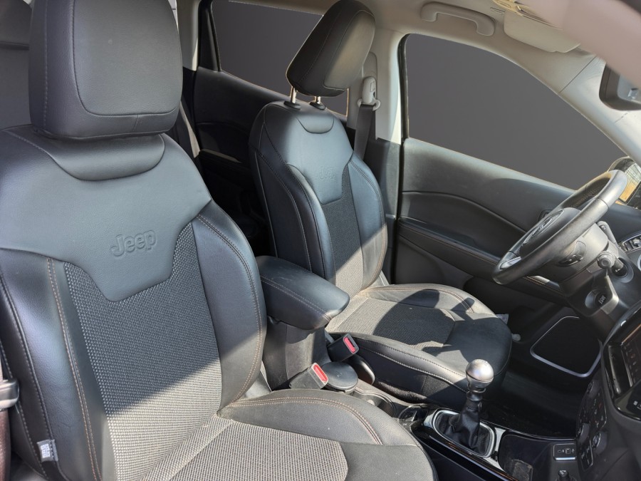 JEEP d'occasion COMPASS 1.6 MJT 120 LIMITED TECH 7 4X2 de 2020 Royan