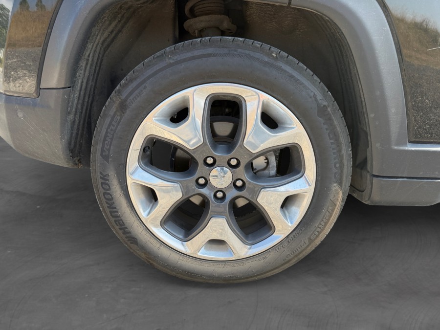 JEEP d'occasion COMPASS 1.6 MJT 120 LIMITED TECH 7 4X2 de 2020 Royan