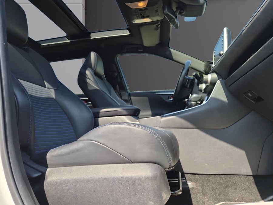 TOYOTA d'occasion RAV 4 V HYBRIDE 218 2WD COLLECTION de 2019 Frejus