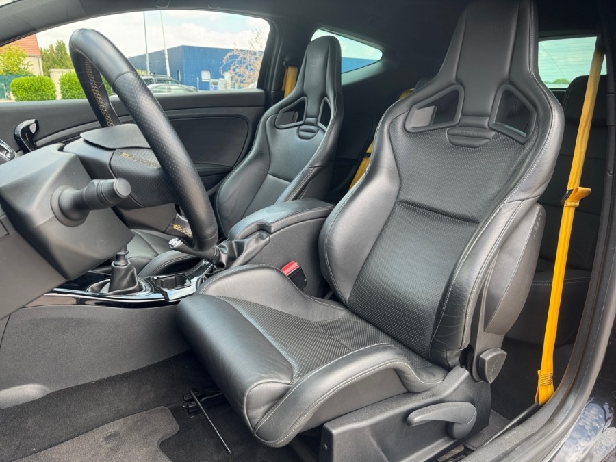 RENAULT d'occasion MEGANE 2.0 16V 265 RS RB7 de 2012 Troyes (10)﻿