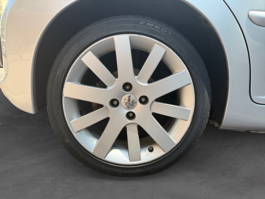 PEUGEOT d'occasion 207/207+ 1.6 HDI 110 EXECUTIVE PACK de 2006 Cannes