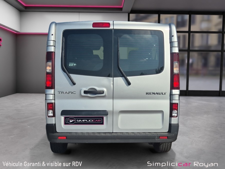 RENAULT d'occasion TRAFIC III AUTOBUS/AUTOCAR COMBI L1 1.6 DCI 125