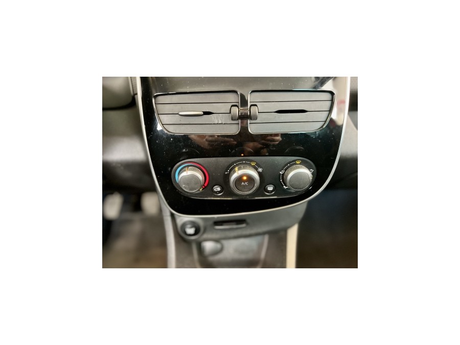 RENAULT d'occasion CLIO IV 1.5 DCI 90 LIMITED de 2015 La Flèche (72)﻿