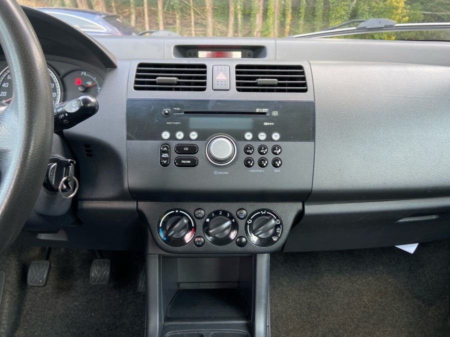 SUZUKI d'occasion SWIFT III 1.5I 102 de 2007 Brest (29)﻿