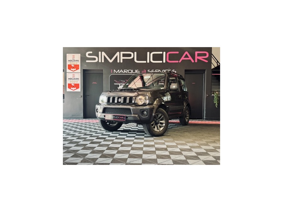 SUZUKI d'occasion JIMNY VEHICULE TOUT TERRAIN FERME 1.3 VVT JX de