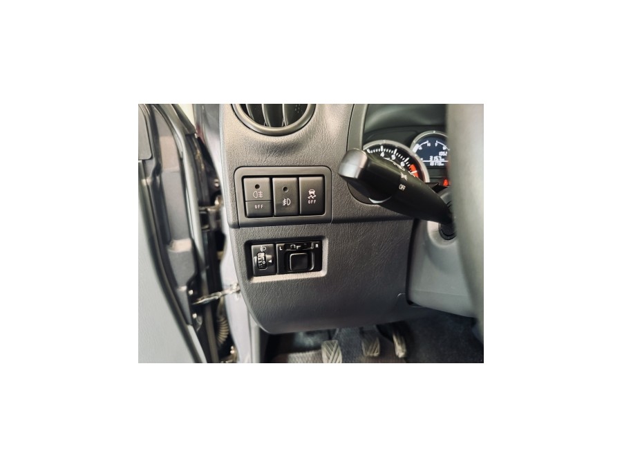 SUZUKI d'occasion JIMNY VEHICULE TOUT TERRAIN FERME 1.3 VVT JX de