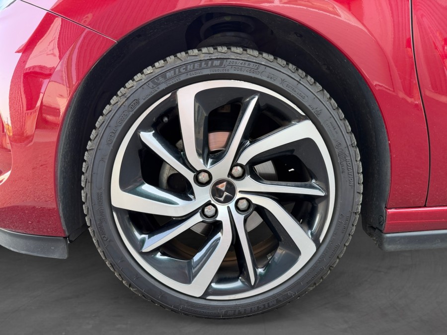 DS d'occasion DS3 1.6 BLUE HDI 120  sport chic de 2018 Nord Isère