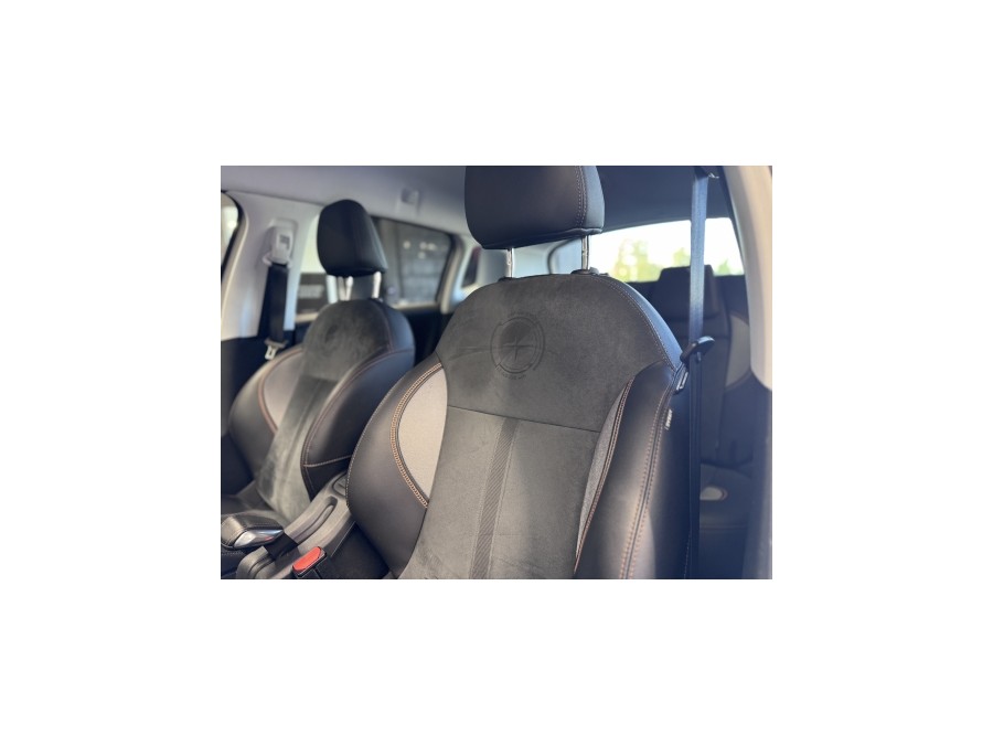 PEUGEOT d'occasion 2008 I 1.2 PURE TECH 110 CROSSWAY de 2015 Villebon