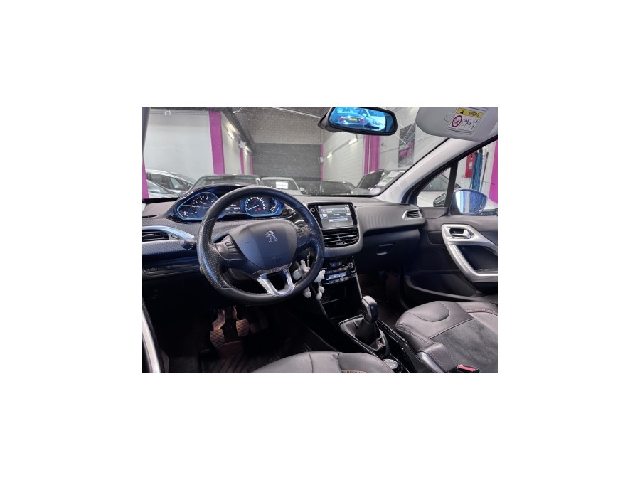 PEUGEOT d'occasion 2008 I 1.2 PURE TECH 110 CROSSWAY de 2015 Villebon