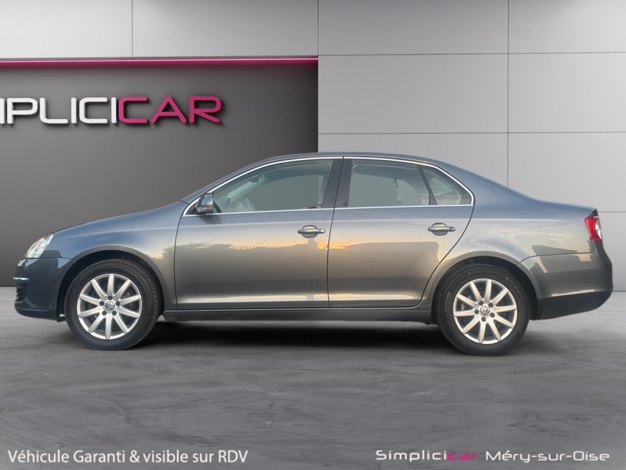 VOLKSWAGEN d'occasion JETTA III CONFORTLINE 1.9 TDI 105 DSG7 de 2010