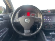 VOLKSWAGEN d'occasion JETTA III CONFORTLINE 1.9 TDI 105 DSG7 de 2010