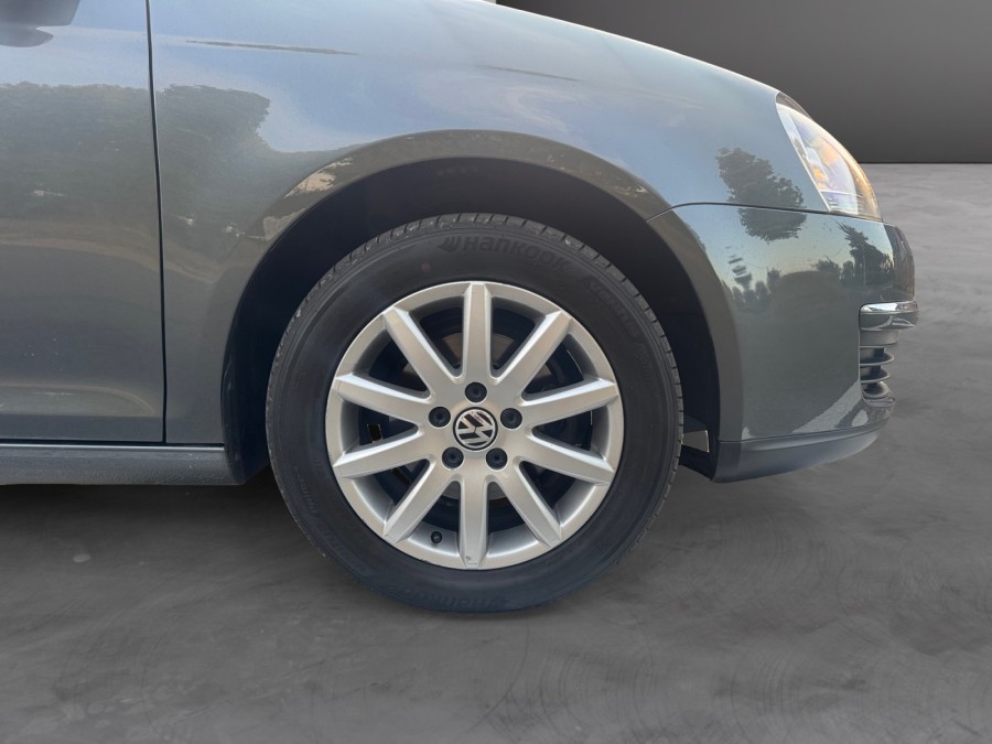 VOLKSWAGEN d'occasion JETTA III CONFORTLINE 1.9 TDI 105 DSG7 de 2010
