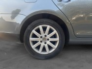 VOLKSWAGEN d'occasion JETTA III CONFORTLINE 1.9 TDI 105 DSG7 de 2010