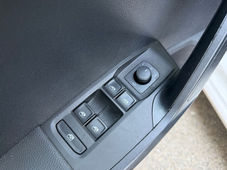 SEAT d'occasion IBIZA* 1.0 TSI 95 STYLE PH2 de 2021 Nîmes (30)﻿