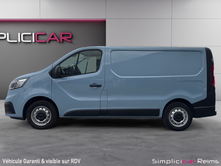 RENAULT d'occasion TRAFIC III FOURGON L1H1 3T 2.0 BLUE DCI 130 EXTRA