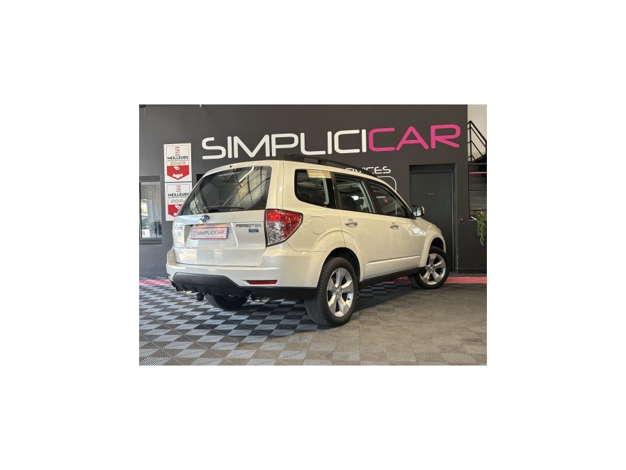 SUBARU d'occasion FORESTER 2.0 D BOXER XS de 2011 Aix Les Bains (73)﻿