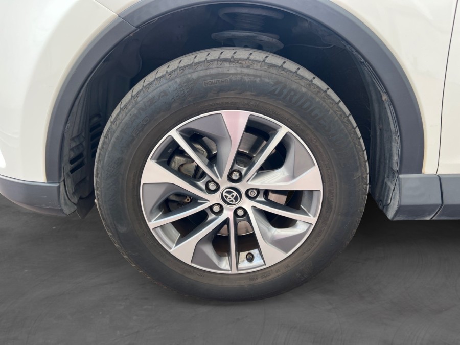 TOYOTA d'occasion RAV 4 IV HYBRIDE 2WD DYNAMIC BUSINESS 2.5i de 2017