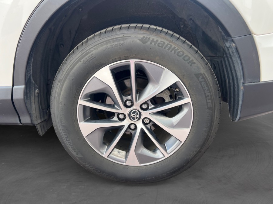 TOYOTA d'occasion RAV 4 IV HYBRIDE 2WD DYNAMIC BUSINESS 2.5i de 2017