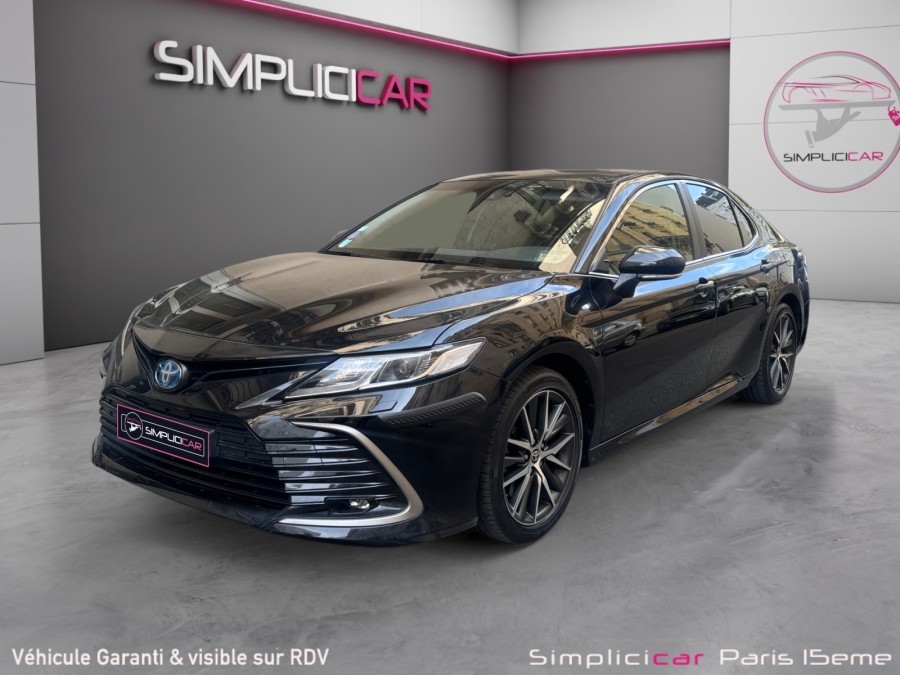 TOYOTA d'occasion CAMRY HYBRIDE 218 2WD DYNAMIC 21 de 2023 Paris 15