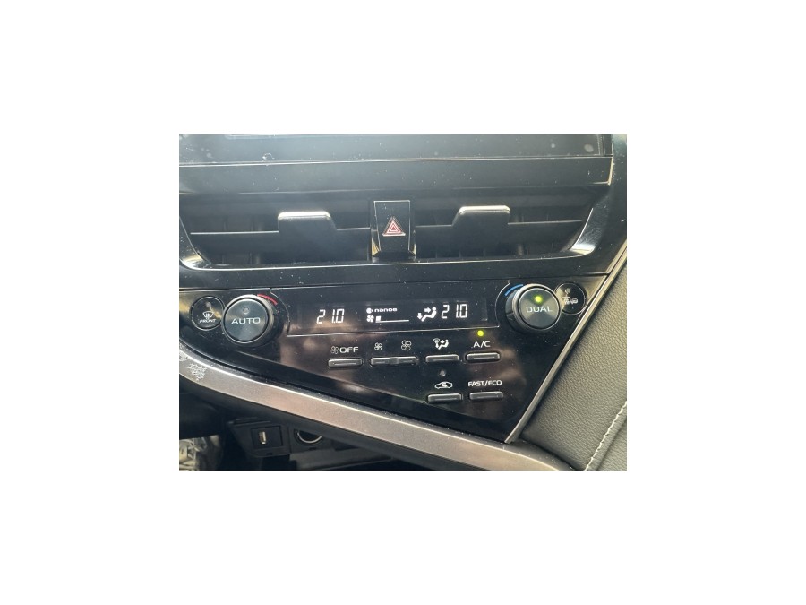 TOYOTA d'occasion CAMRY HYBRIDE 218 2WD DYNAMIC 21 de 2023 Paris 15