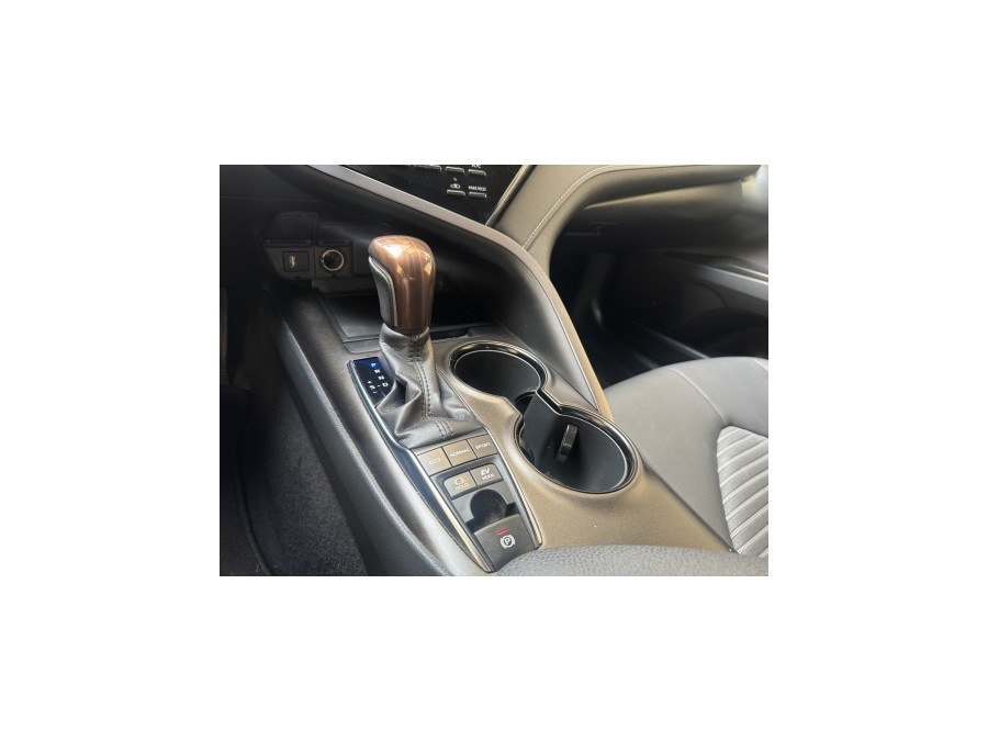 TOYOTA d'occasion CAMRY HYBRIDE 218 2WD DYNAMIC 21 de 2023 Paris 15