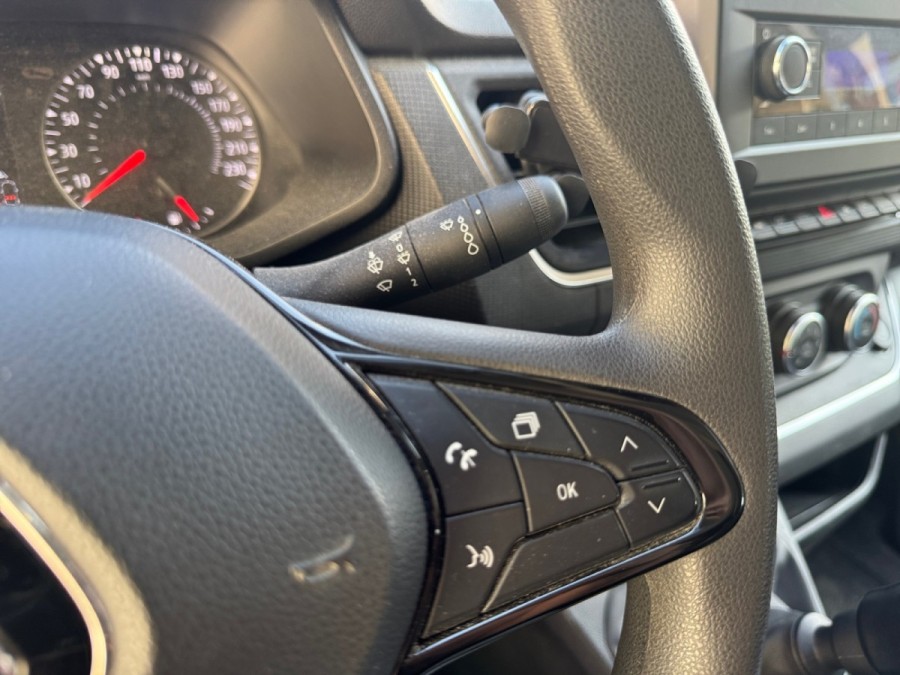 RENAULT d'occasion TRAFIC CA L2H1 3T 2.0 BLUE DCI 130 de 2023