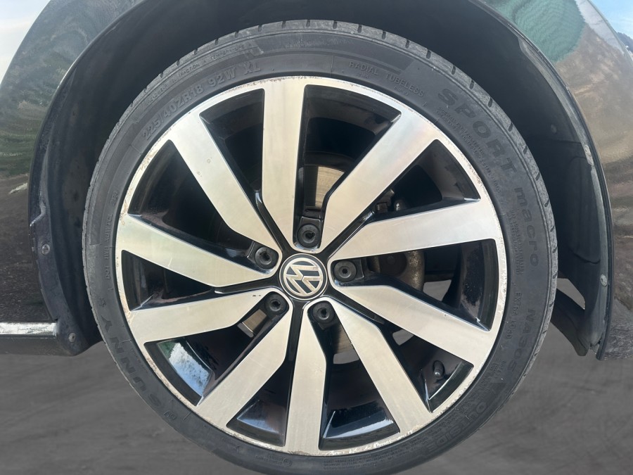 VOLKSWAGEN d'occasion GOLF SPORTSVAN VII 1.6 TDI 110 R-LINE de 2015