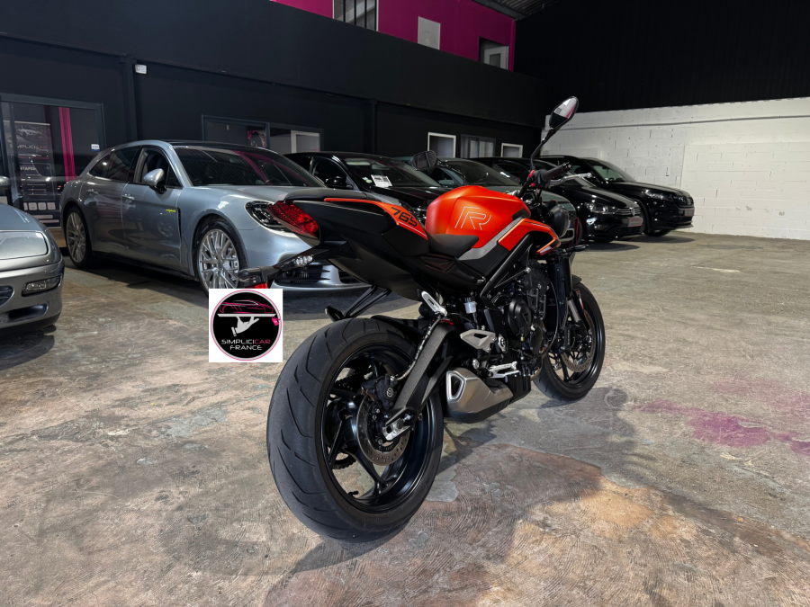TRIUMPH d'occasion STREET TRIPLE TRIUMPH STREET TR de 2026 Beauvais