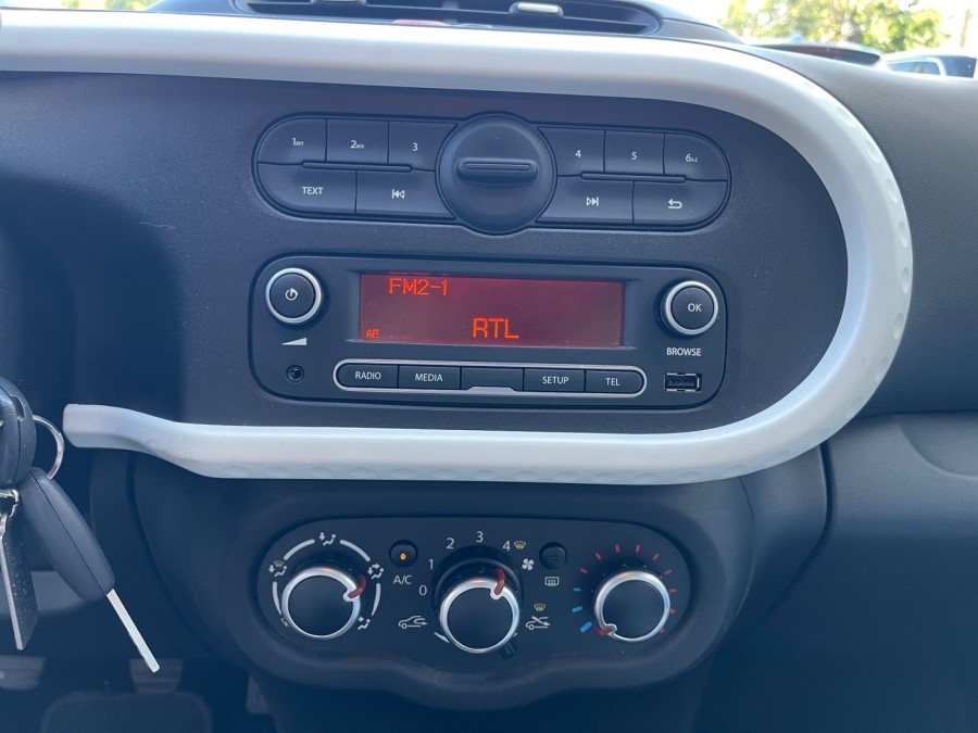 RENAULT d'occasion TWINGO III 1.0 SCE 70 ZEN de 2015 La Flèche (72)﻿