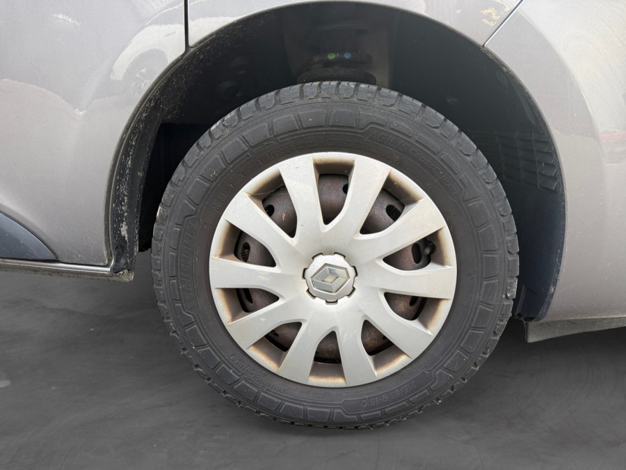 RENAULT d'occasion TRAFIC III AUTOBUS/AUTOCAR NAVETTE L2 1.6 DCI 125