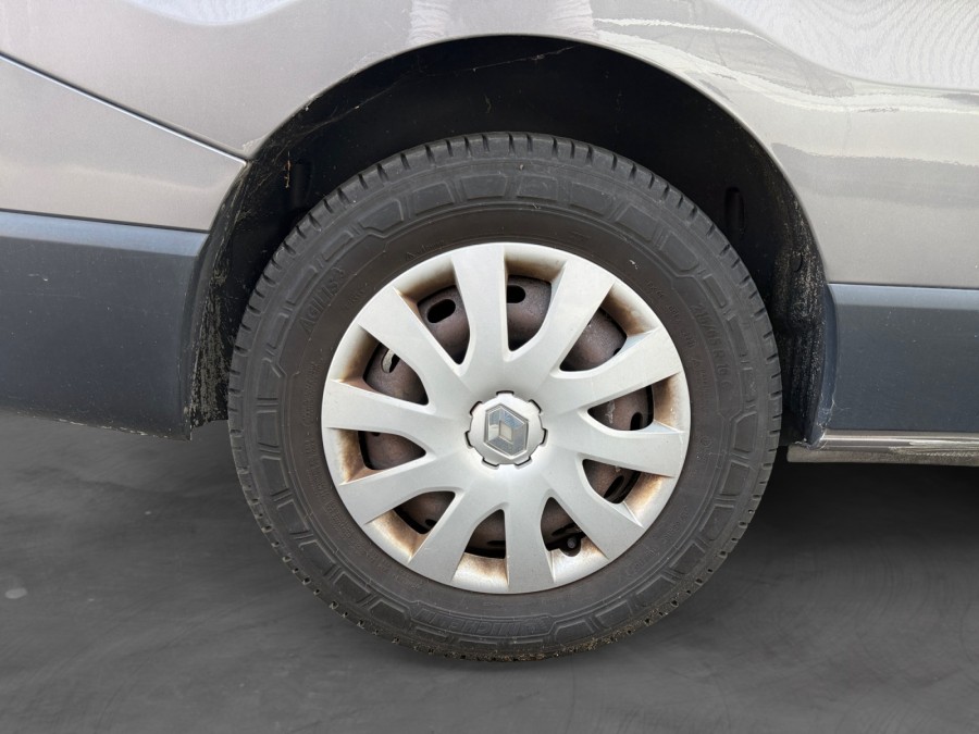 RENAULT d'occasion TRAFIC III AUTOBUS/AUTOCAR NAVETTE L2 1.6 DCI 125