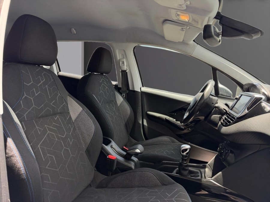 PEUGEOT d'occasion 2008 I 1.2 ESSENCE 110 SIGNATURE de 2019