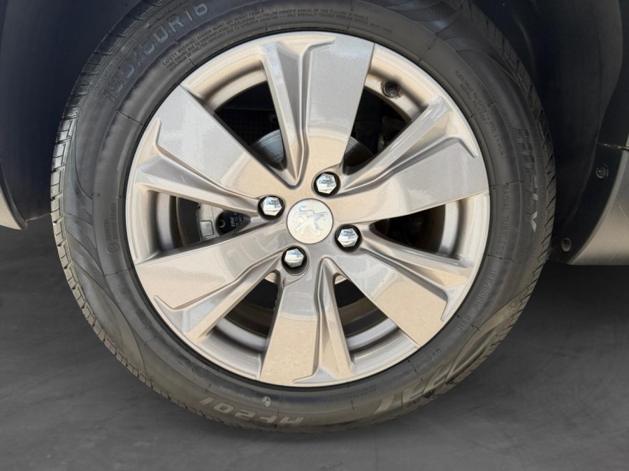 PEUGEOT d'occasion 2008 I 1.2 ESSENCE 110 SIGNATURE de 2019