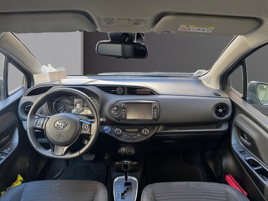 TOYOTA d'occasion YARIS 100H DYNAMIC BUSINESS de 2018 Paris 15 (75)﻿