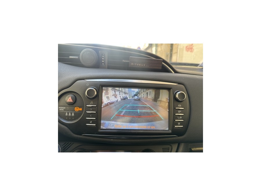 TOYOTA d'occasion YARIS 100H DYNAMIC BUSINESS de 2018 Paris 15 (75)﻿