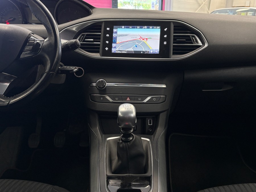 PEUGEOT d'occasion 308 SW II SW 1.6 BLUE HDI 120 Allure Buissnes de