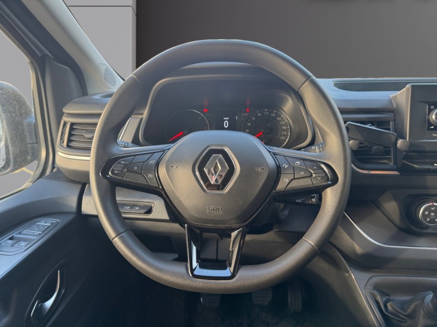RENAULT d'occasion TRAFIC CA L2H1 3T 2.0 BLUE DCI 130 de 2023