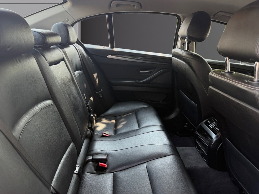 BMW d'occasion SERIE 5 535iA 306ch Luxury de 2014 Salon de Provence