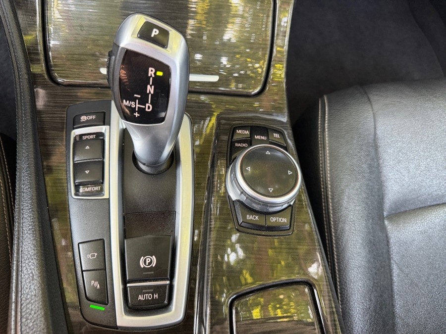 BMW d'occasion SERIE 5 535iA 306ch Luxury de 2014 Salon de Provence
