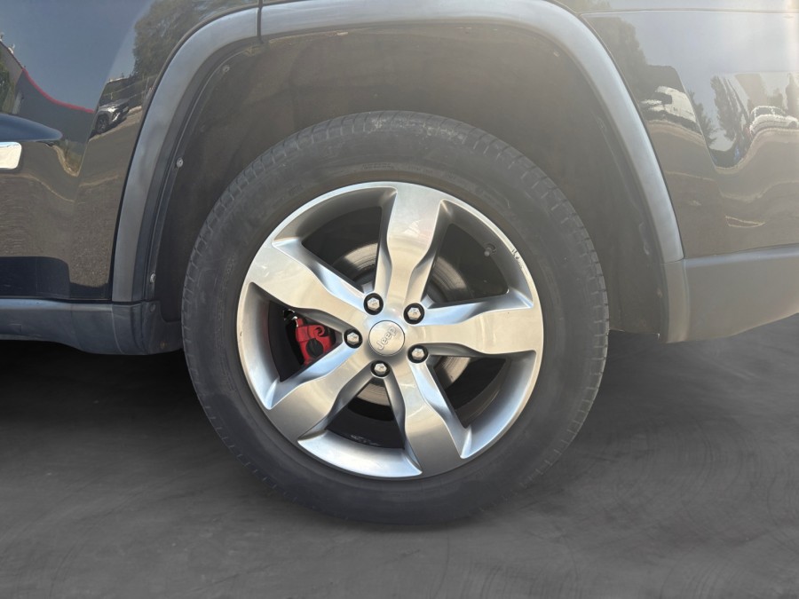 JEEP d'occasion GRAND CHEROKEE IV 5.7 V8 352 SUMMIT SIGNATURE BA de