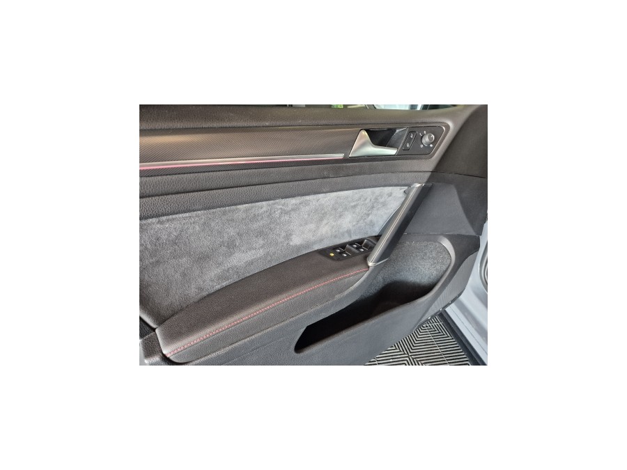 VOLKSWAGEN d'occasion GOLF 2.0 TSI 290 GTI TCR de 2019 Aix Les Bains