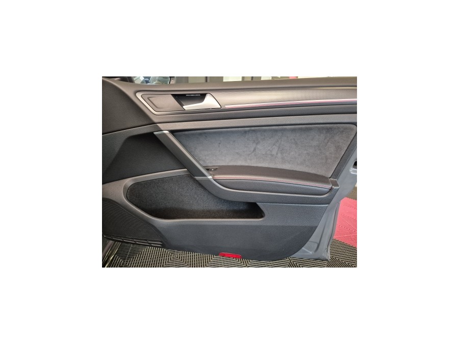 VOLKSWAGEN d'occasion GOLF 2.0 TSI 290 GTI TCR de 2019 Aix Les Bains