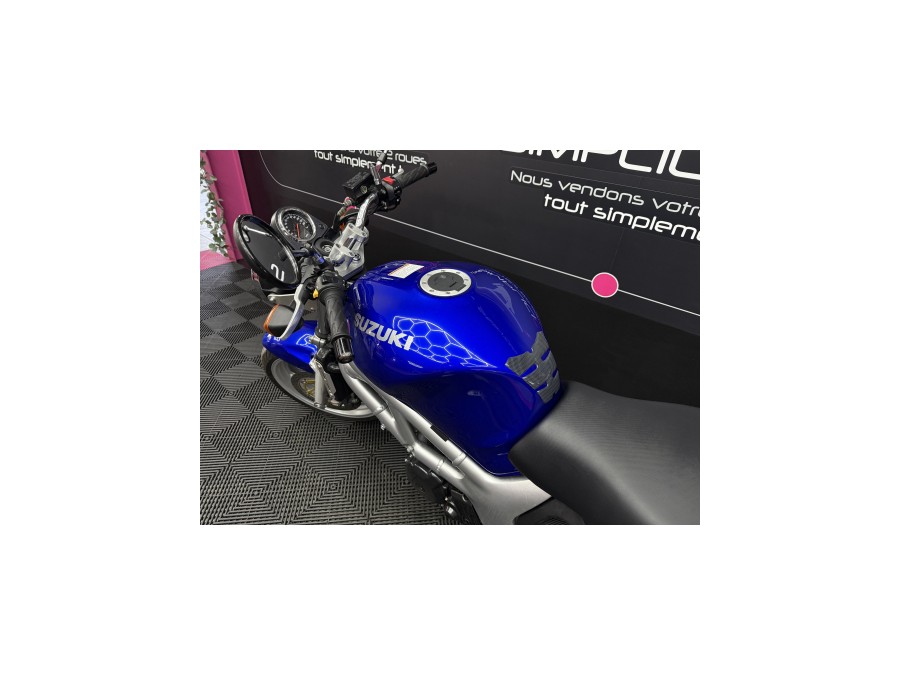 SUZUKI d'occasion SV650 SV de 2002 Reims Tinqueux (51)﻿