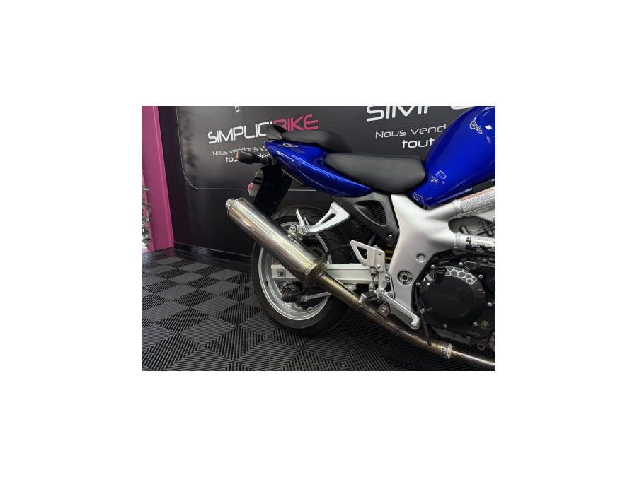 SUZUKI d'occasion SV650 SV de 2002 Reims Tinqueux (51)﻿