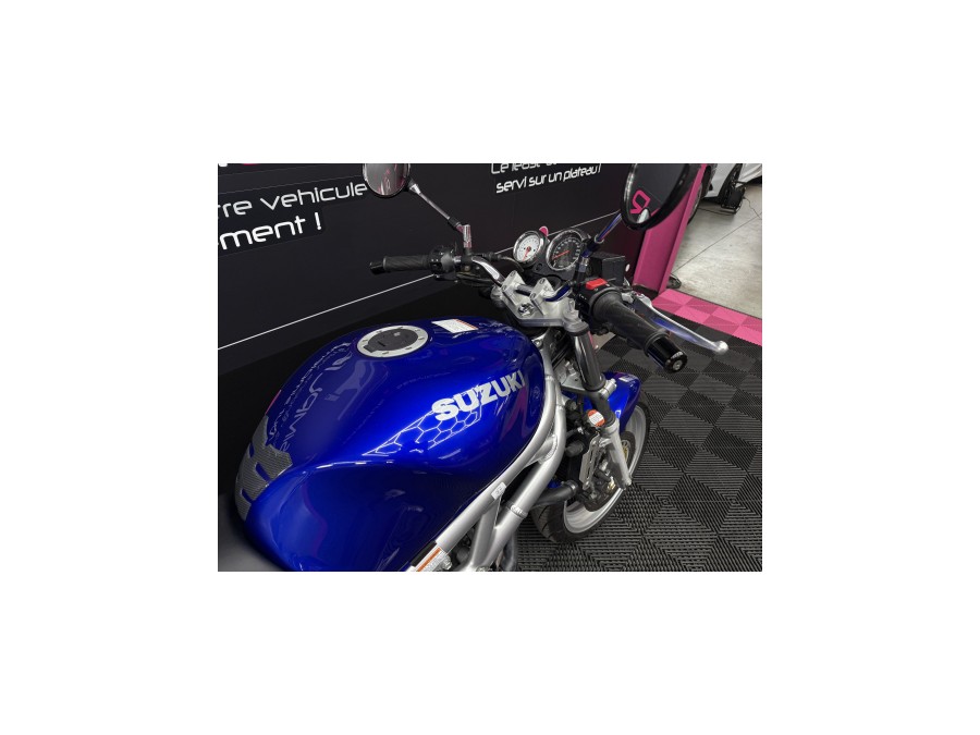 SUZUKI d'occasion SV650 SV de 2002 Reims Tinqueux (51)﻿