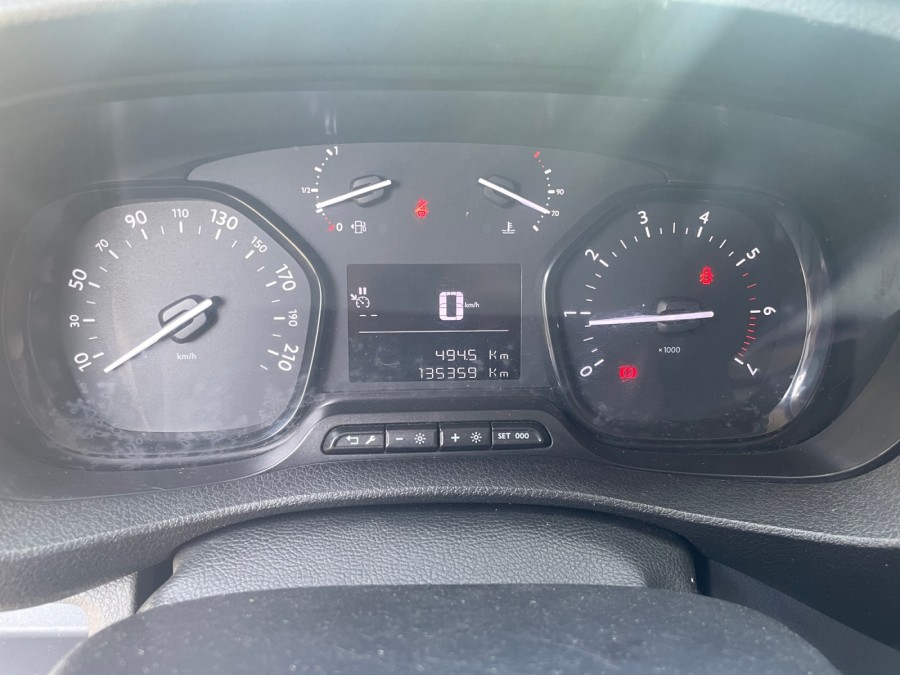 PEUGEOT d'occasion EXPERT FOURGON COMPACT 1.6 BLUE HDI 95 PREMIUM de