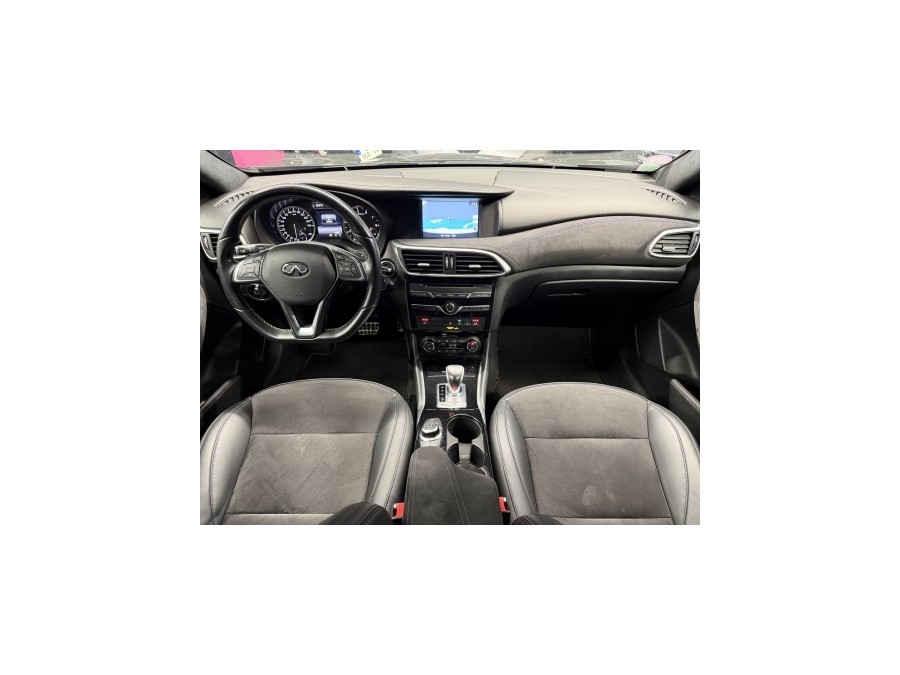 INFINITI d'occasion Q30 1.6t 156ch Premium Tech DCT7 de 2017 Villebon