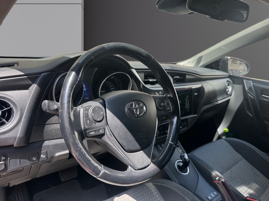TOYOTA d'occasion AURIS DYNAMIC 136H de 2017 Le Raincy (93)﻿