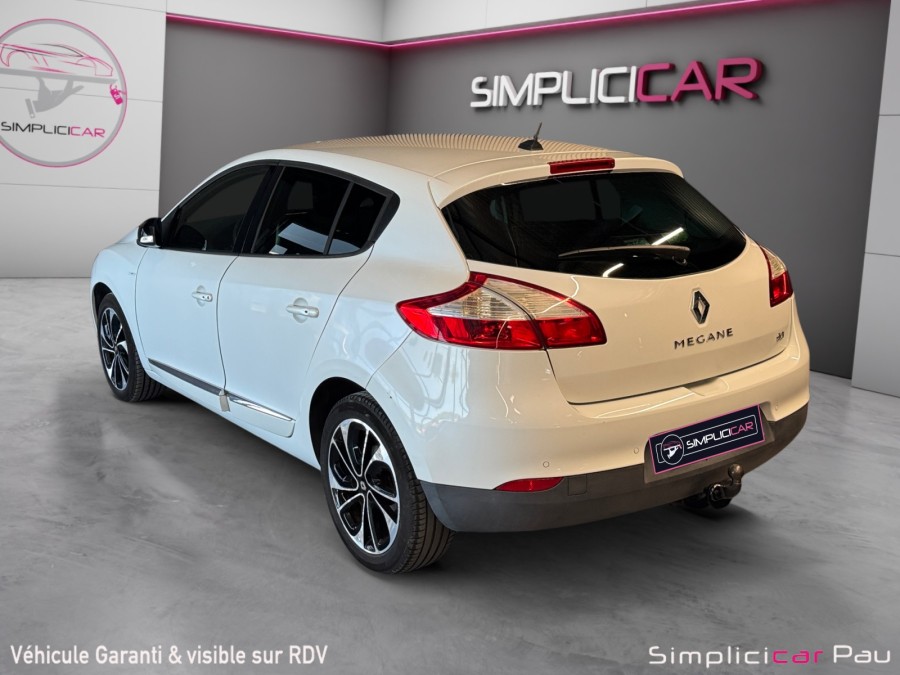 RENAULT d'occasion MEGANE III BERLINE BICORPS TROIS OU CINQ PORTES